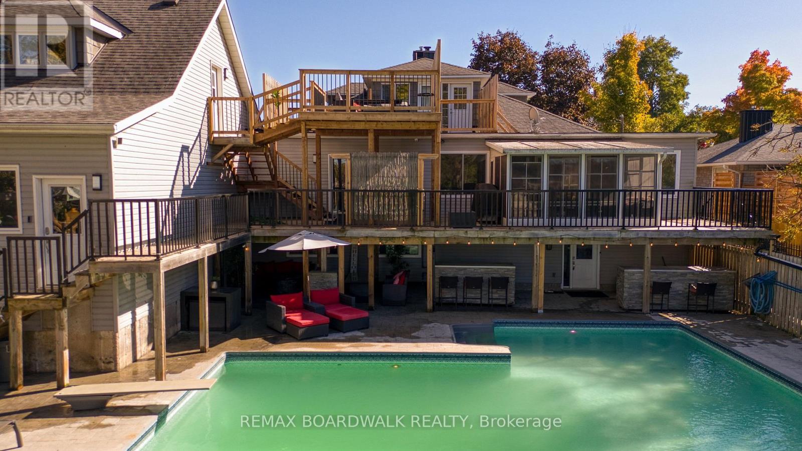 27 Allan Street, Carleton Place, Ontario  K7C 1T1 - Photo 7 - X12664614