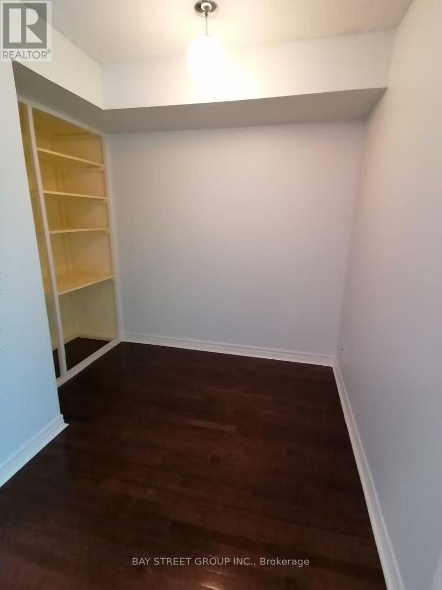 515 - 51 Lower Simcoe Street, Toronto (Waterfront Communities), Ontario  M5J 3A2 - Photo 13 - C12653640