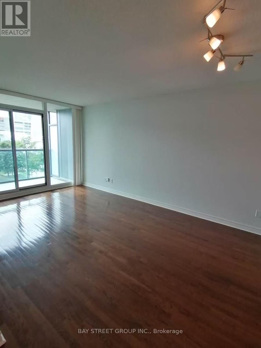 515 - 51 Lower Simcoe Street, Toronto (Waterfront Communities), Ontario  M5J 3A2 - Photo 7 - C12653640