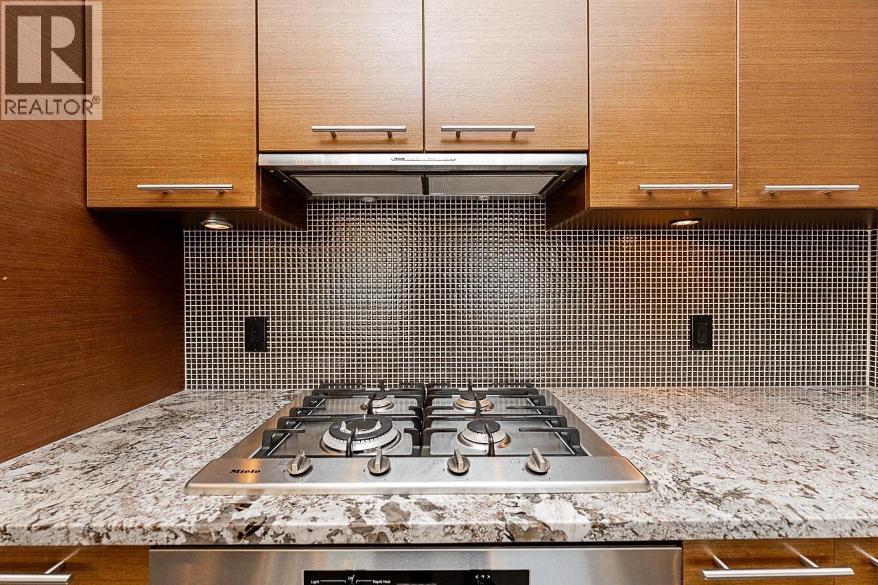 1302 6168 Wilson Avenue, Burnaby, British Columbia  V5H 0B2 - Photo 9 - R3075892