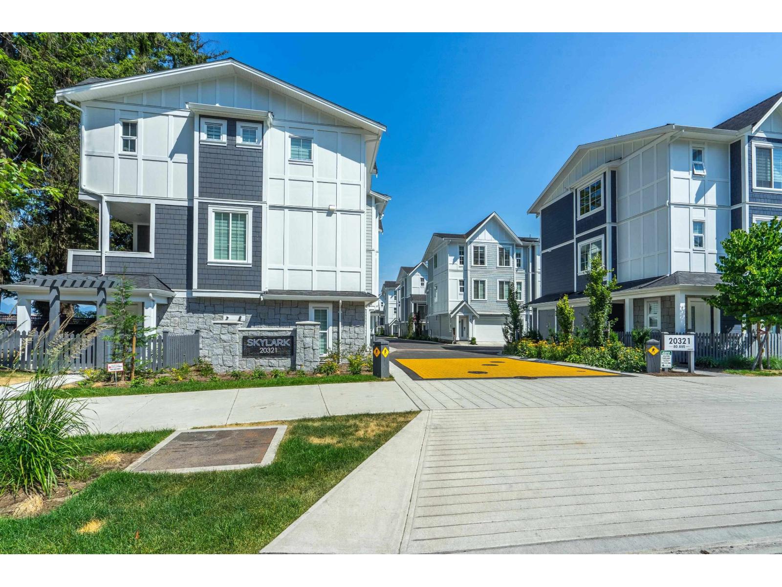 21 20321 80 Avenue, Langley, British Columbia  V2Y 3S3 - Photo 1 - R3075634