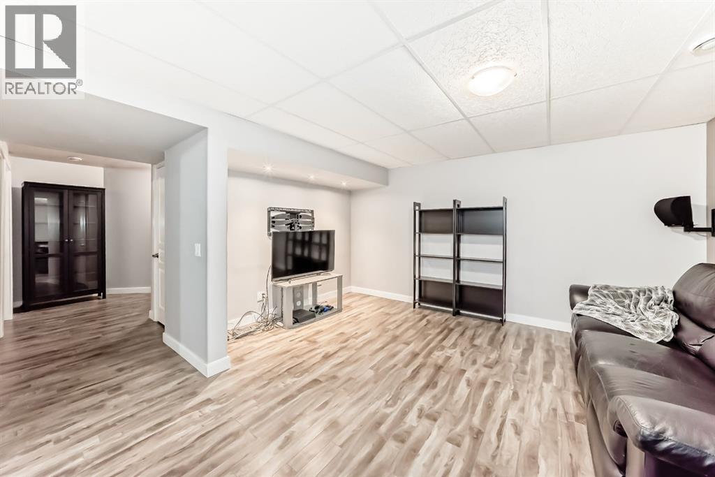 393 River Heights Drive, Cochrane, Alberta  T4C 0H8 - Photo 46 - A2269927