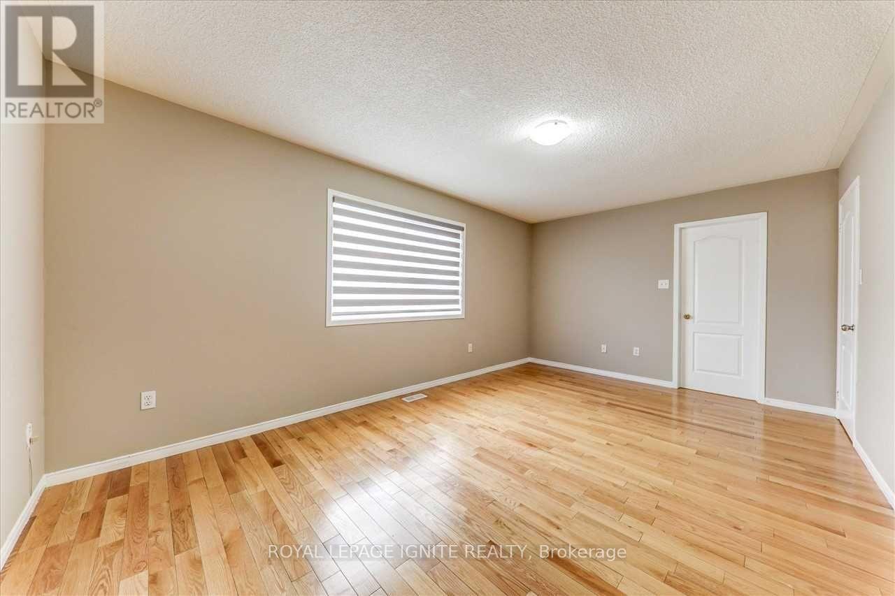 Upper - 621 Staines Road, Toronto, Ontario  M1X 2A7 - Photo 10 - E12664616