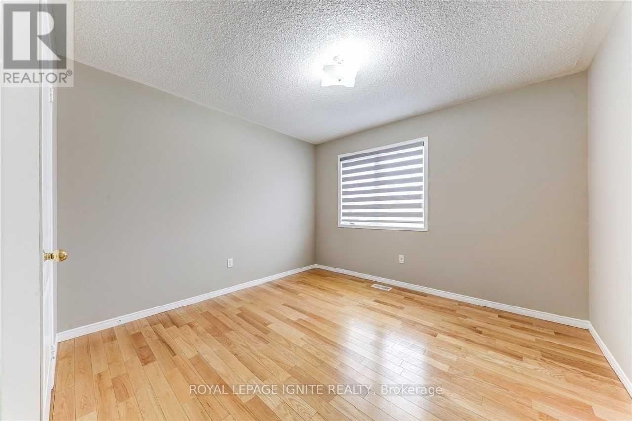 Upper - 621 Staines Road, Toronto, Ontario  M1X 2A7 - Photo 14 - E12664616