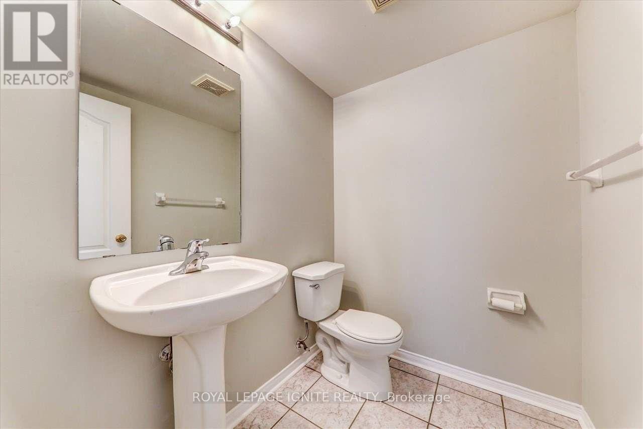 Upper - 621 Staines Road, Toronto, Ontario  M1X 2A7 - Photo 8 - E12664616