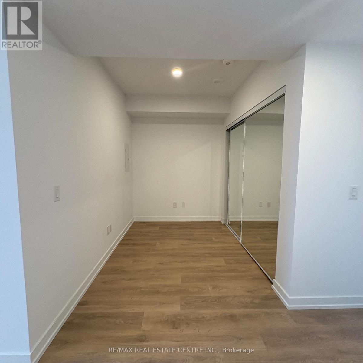 1203 - 1100 Sheppard Avenue W, Toronto, Ontario  M3J 0H1 - Photo 3 - W12664590