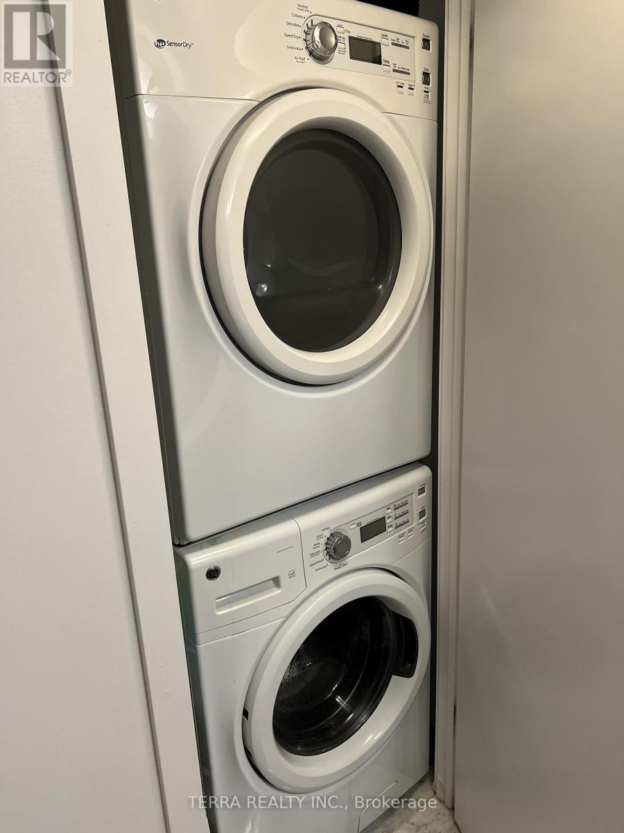 4010 - 2212 Lakeshore Boulevard W, Toronto, Ontario  M8V 3X9 - Photo 6 - W12664606