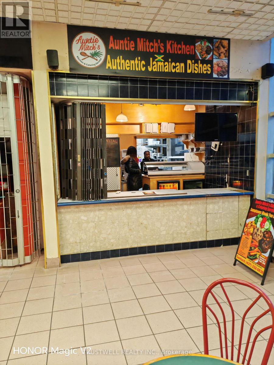 1a - 1550 South Gateway Road, Mississauga (Northeast), Ontario  L4W 5G6 - Photo 1 - W12664620