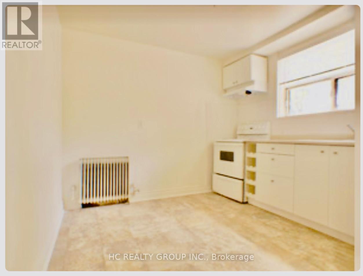 1 Bedroom Unit - 46 Hay Avenue, Toronto, Ontario  M8Z 1G1 - Photo 9 - W12664624