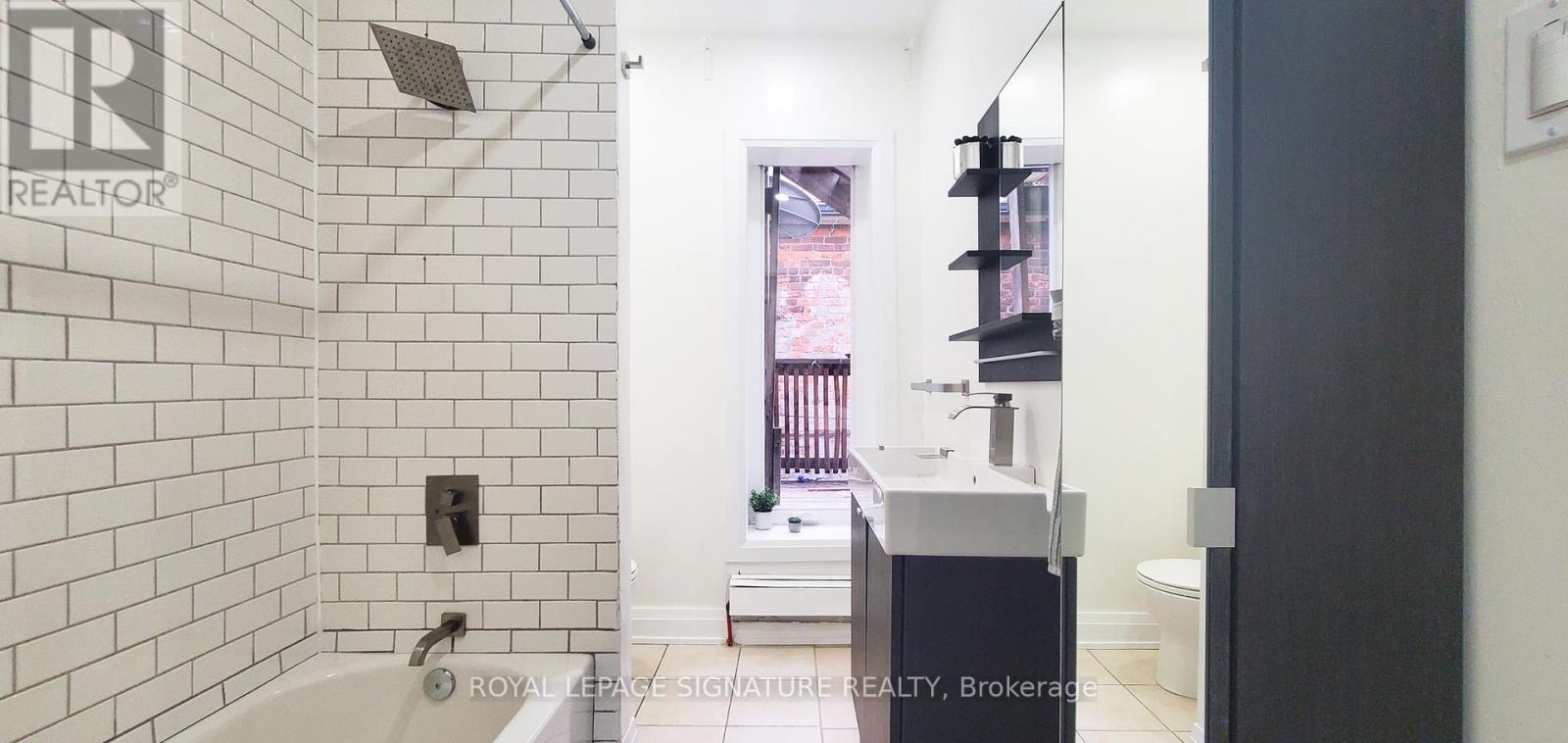 3 - 77 Victoria Avenue, Hamilton, Ontario  L8L 5E3 - Photo 11 - X12664586