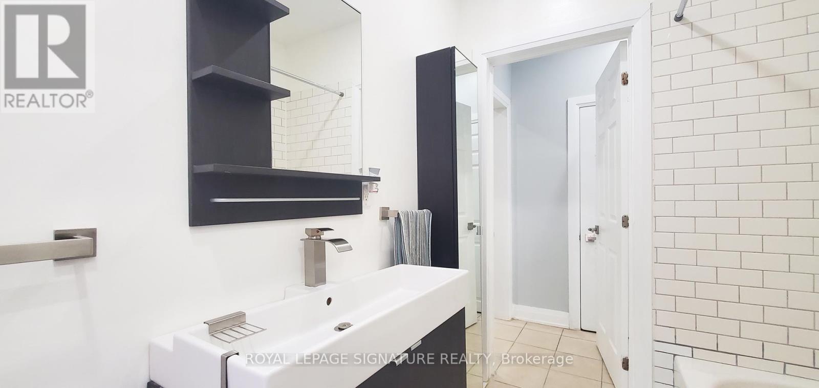 3 - 77 Victoria Avenue, Hamilton, Ontario  L8L 5E3 - Photo 12 - X12664586