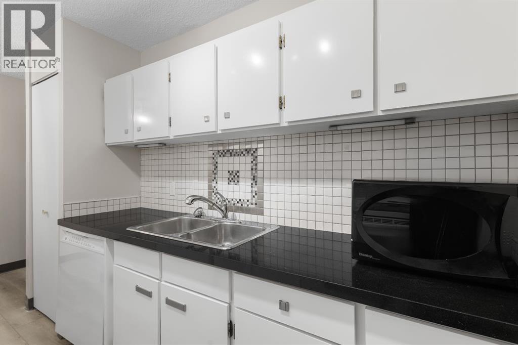 704, 4944 Dalton Drive Nw, Calgary, Alberta  T3A 2E6 - Photo 5 - A2270259