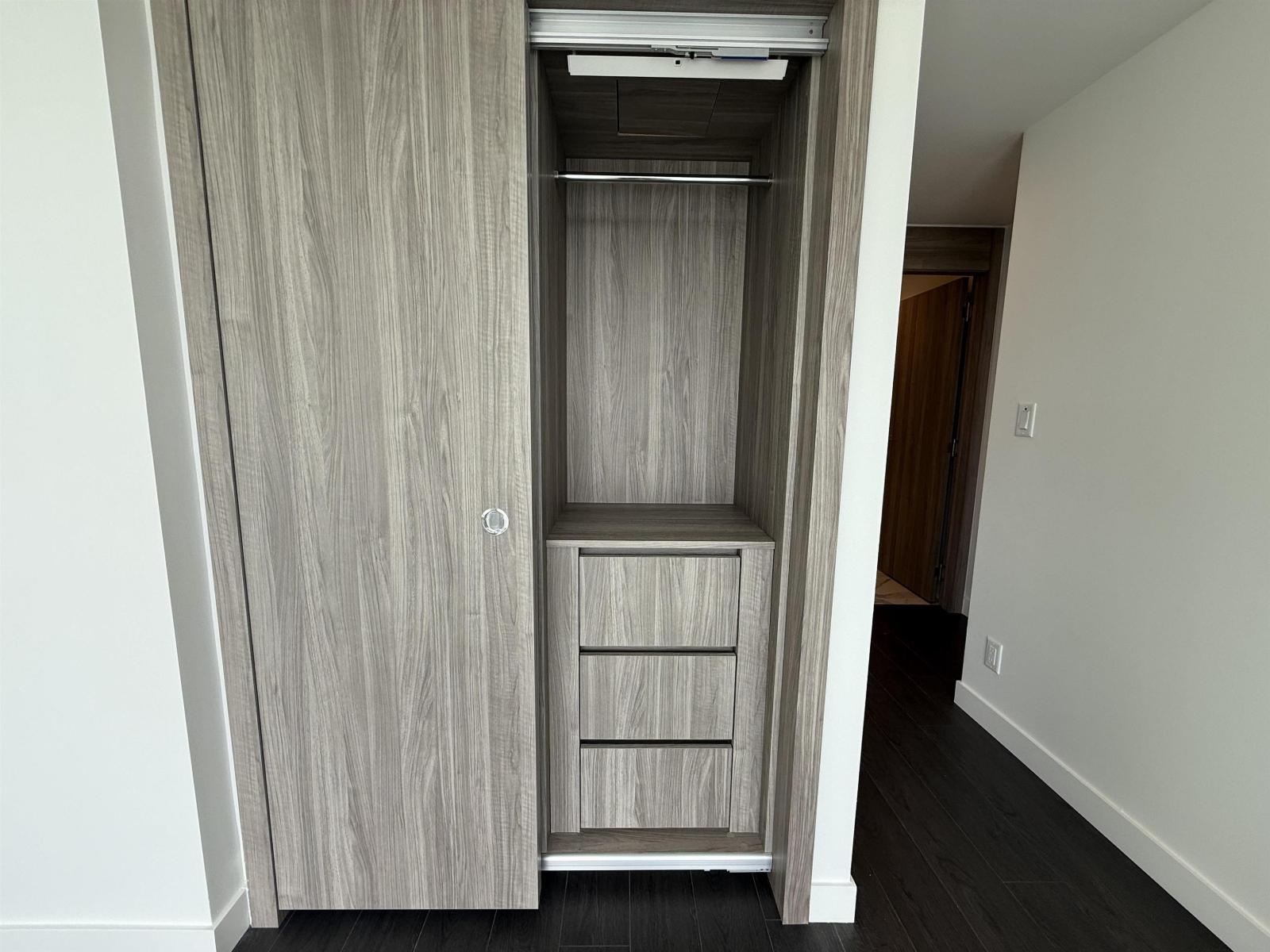 807 13768 100 Avenue, Surrey, British Columbia  V3T 0V2 - Photo 13 - R3056363