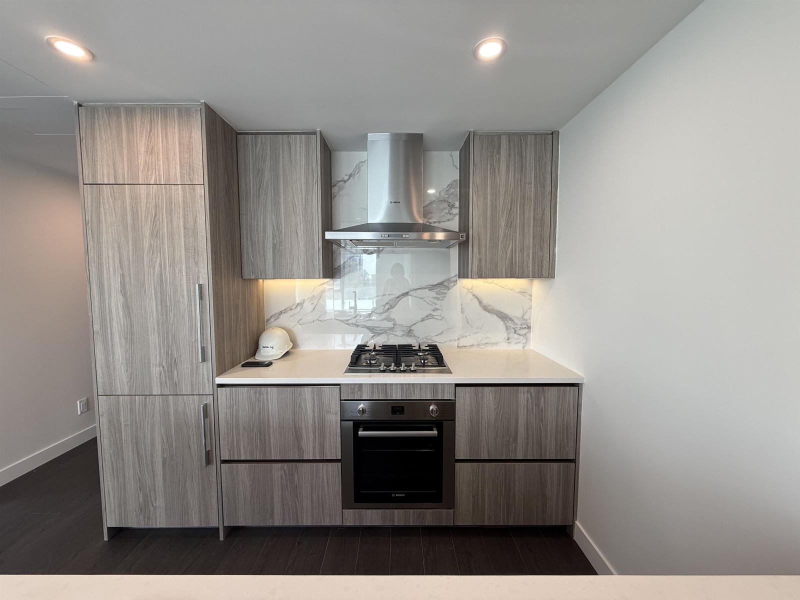 807 13768 100 Avenue, Surrey, British Columbia  V3T 0V2 - Photo 4 - R3056363