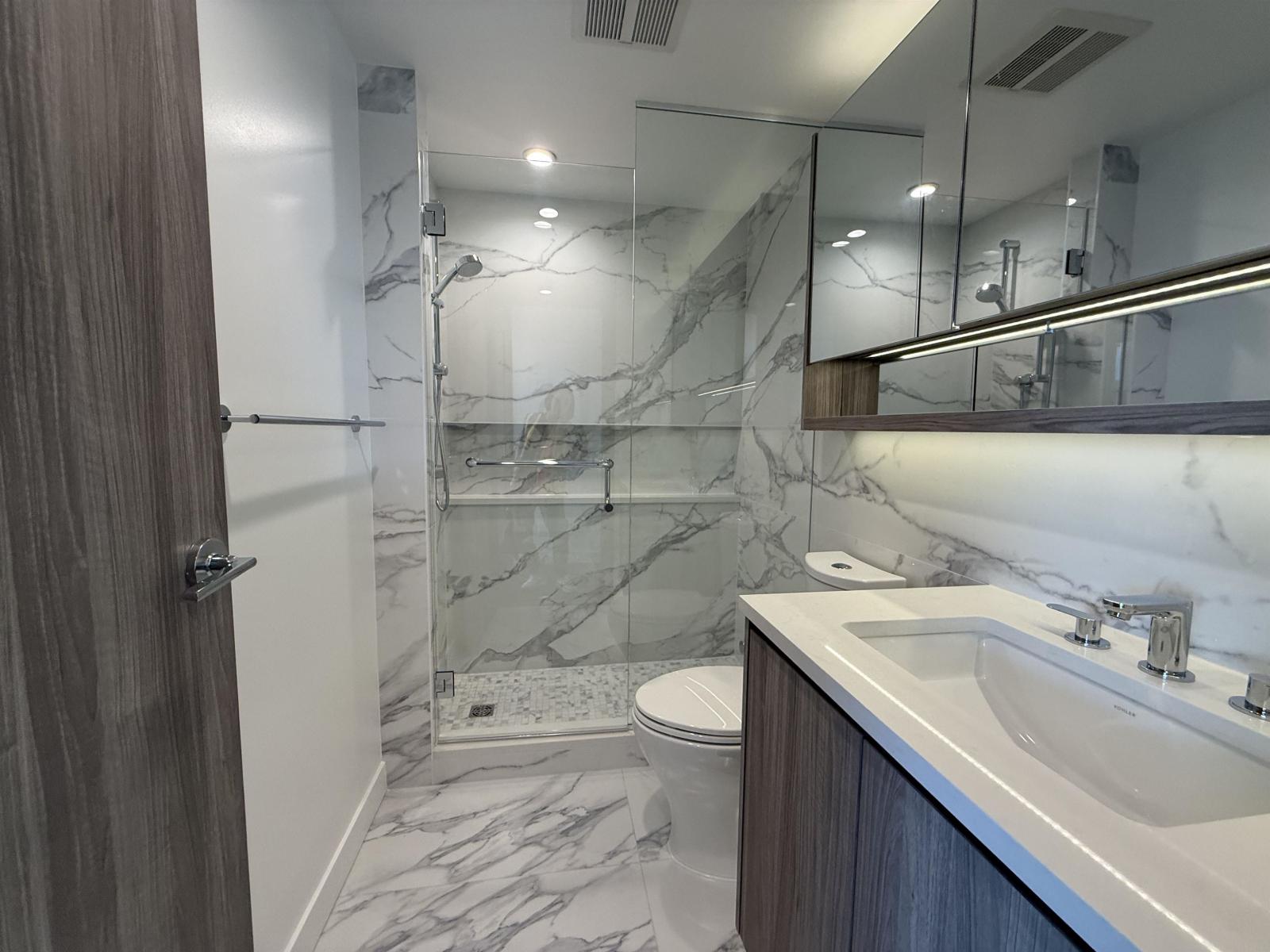 807 13768 100 Avenue, Surrey, British Columbia  V3T 0V2 - Photo 19 - R3056363