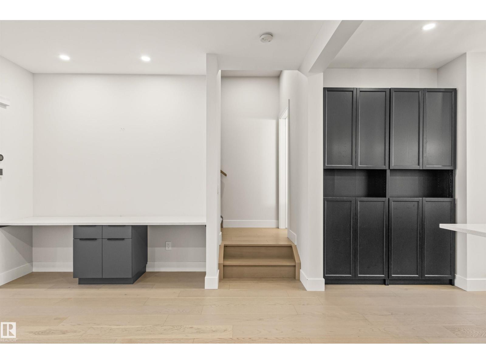 8343 Saskatchewan Dr Nw, Edmonton, Alberta  T6G 2A7 - Photo 13 - E4469108