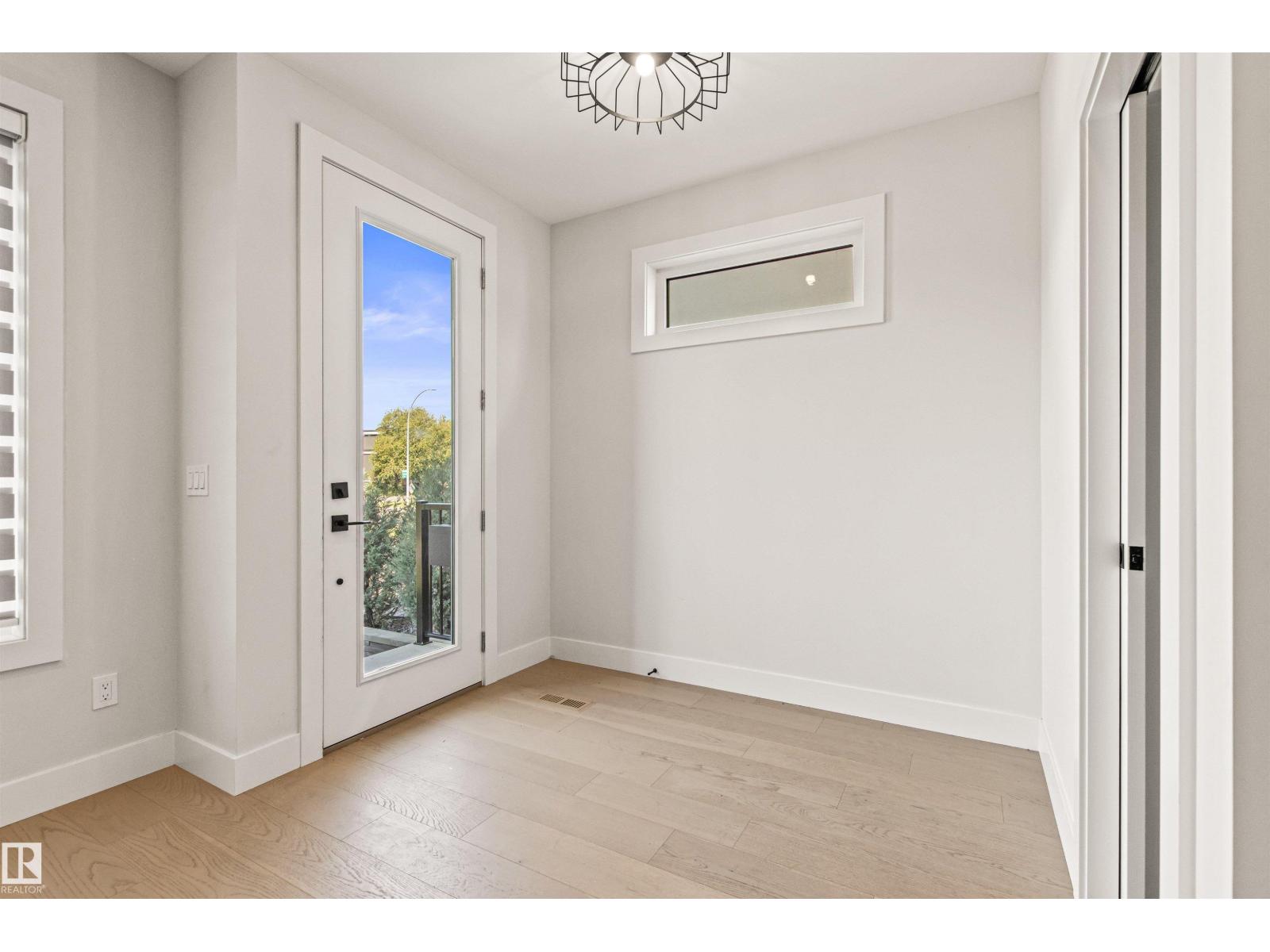 8343 Saskatchewan Dr Nw, Edmonton, Alberta  T6G 2A7 - Photo 2 - E4469108