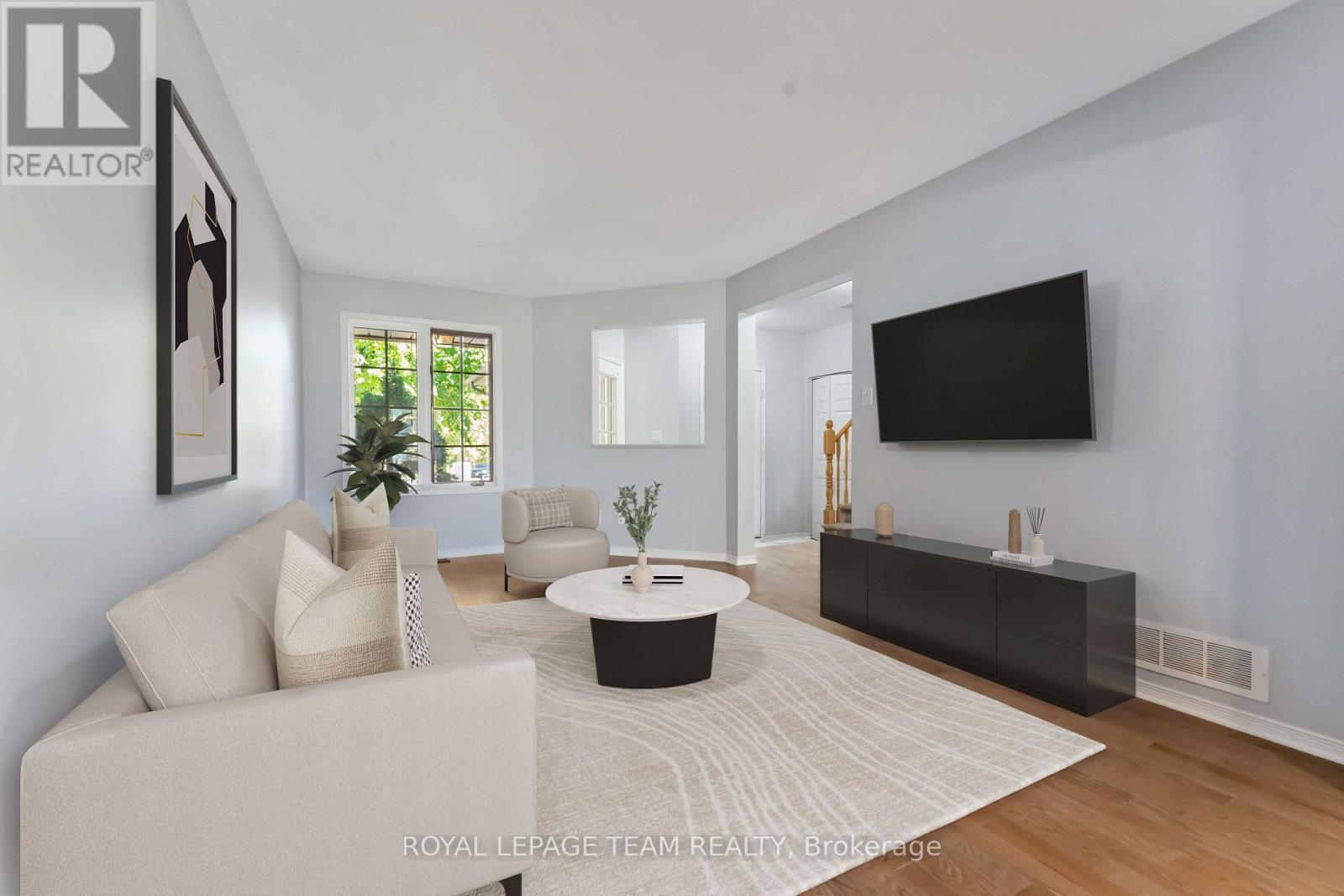 18 Ravenscroft Court, Ottawa, Ontario  K2S 1R3 - Photo 12 - X12472460