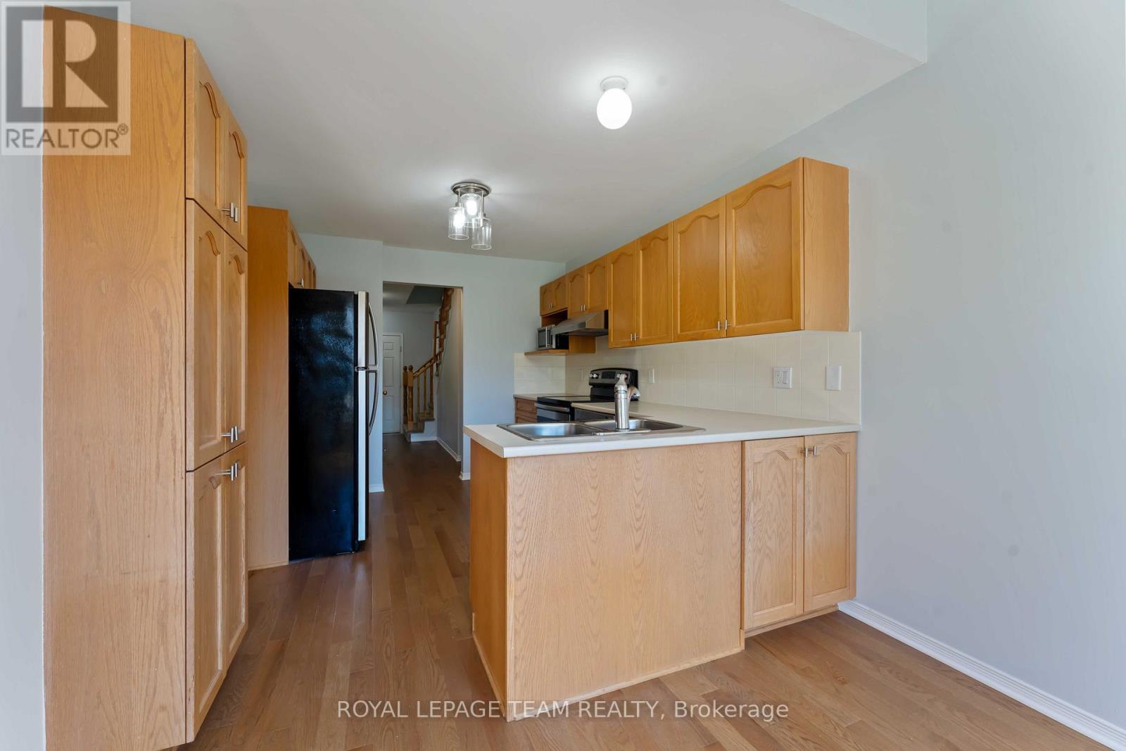 18 Ravenscroft Court, Ottawa, Ontario  K2S 1R3 - Photo 21 - X12472460