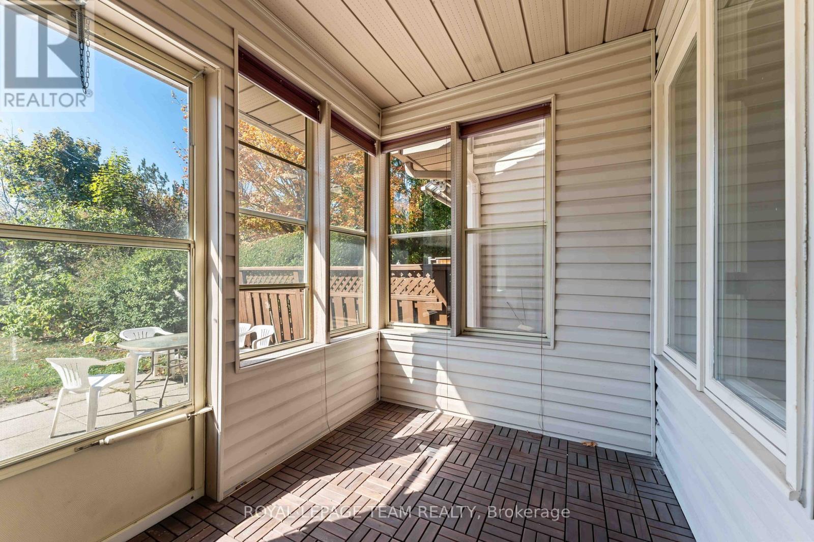 18 Ravenscroft Court, Ottawa, Ontario  K2S 1R3 - Photo 40 - X12472460