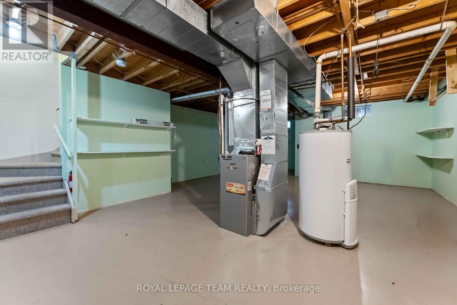 18 Ravenscroft Court, Ottawa, Ontario  K2S 1R3 - Photo 37 - X12472460