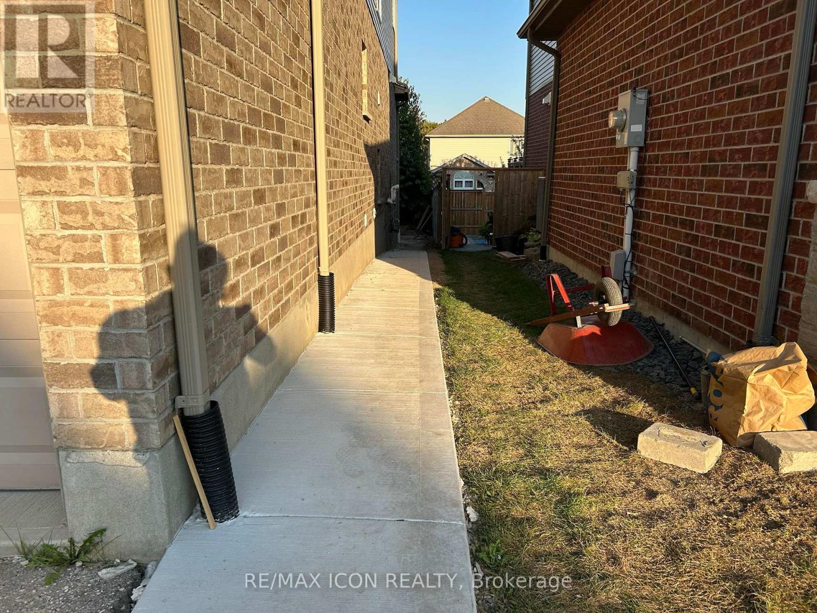 Basement Unit - 846 Kettleridge Street, London North, Ontario  N6H 0E3 - Photo 3 - X12664648