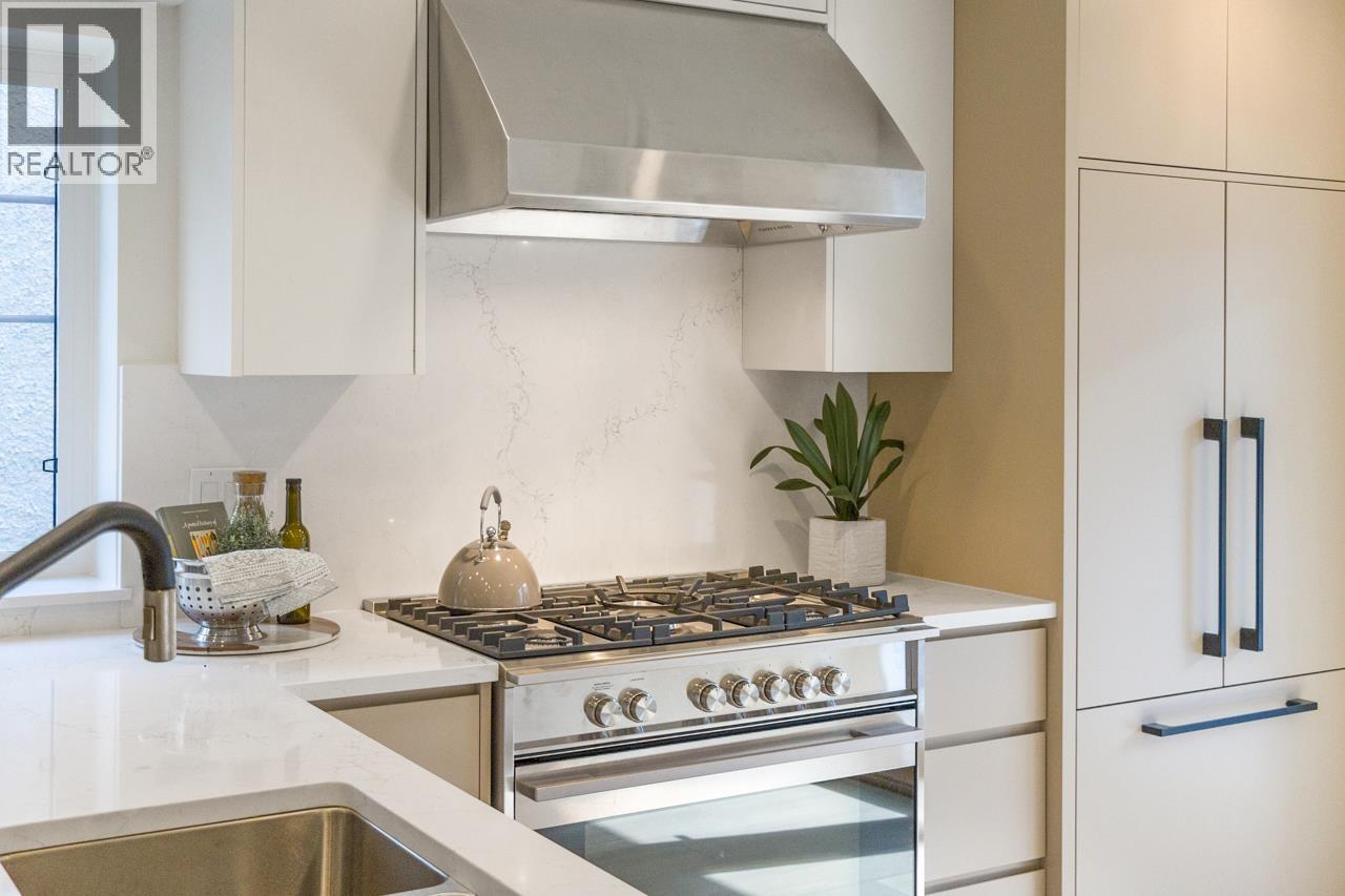 2436 W 49th Avenue, Vancouver, British Columbia  V6M 2V3 - Photo 11 - R3076268