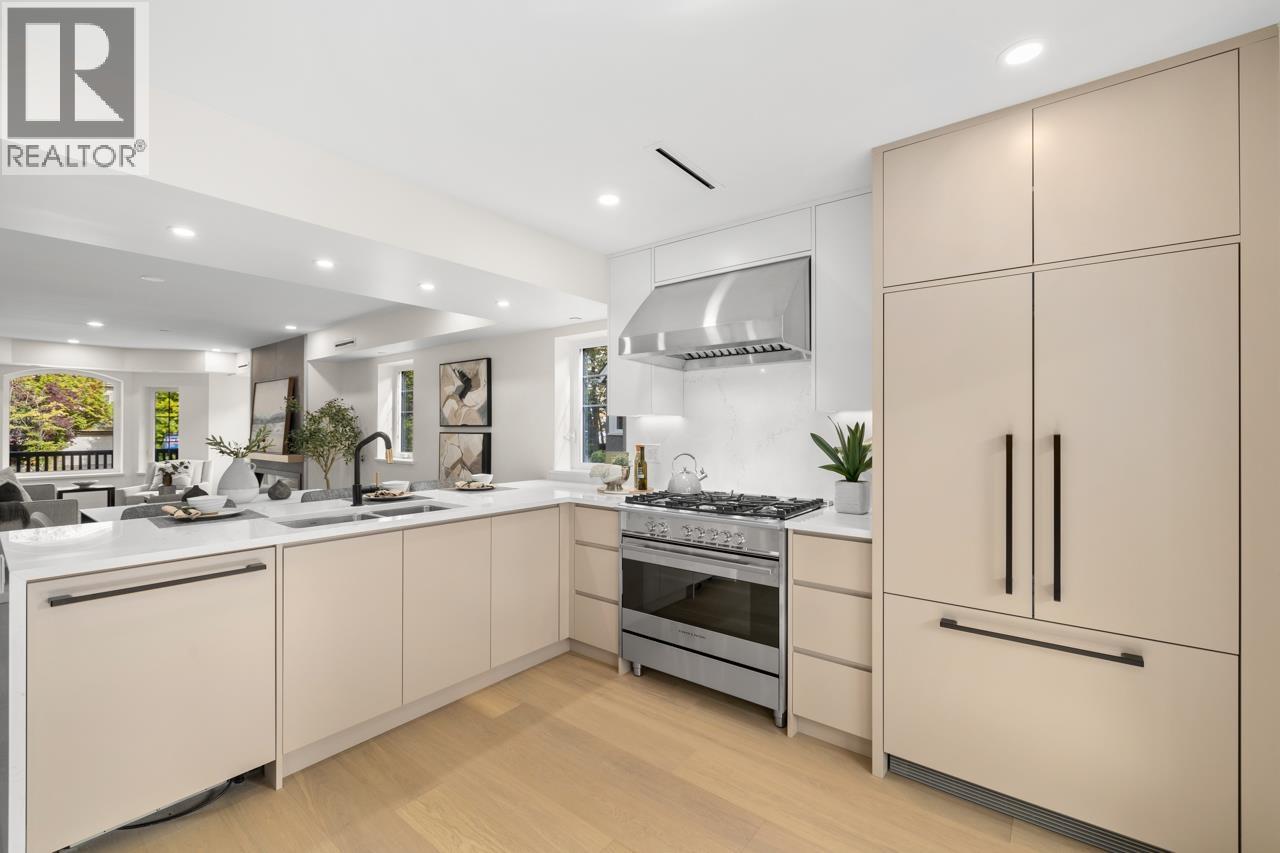 2436 W 49th Avenue, Vancouver, British Columbia  V6M 2V3 - Photo 12 - R3076268