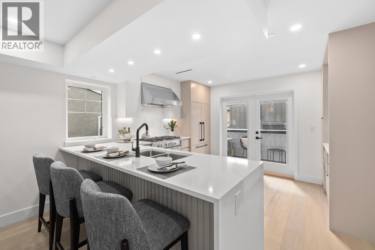 2436 W 49th Avenue, Vancouver, British Columbia  V6M 2V3 - Photo 9 - R3076268