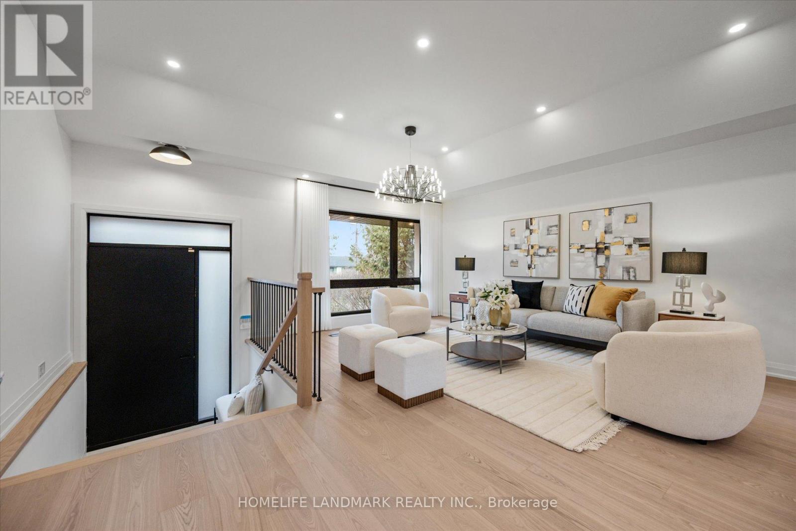 25 Sutcliffe Drive, Toronto, Ontario  M2K 2A5 - Photo 4 - C12664636