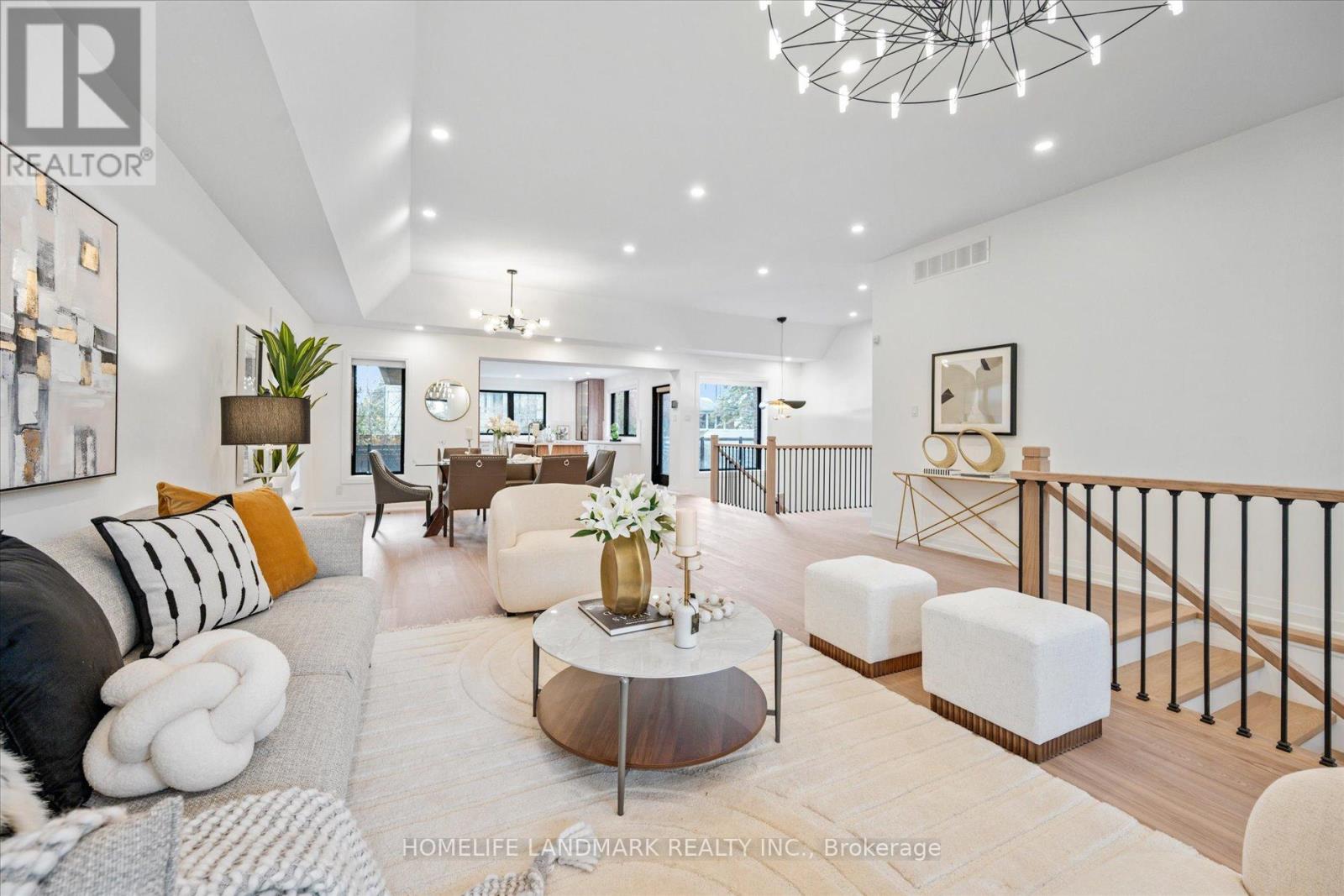 25 Sutcliffe Drive, Toronto, Ontario  M2K 2A5 - Photo 6 - C12664636