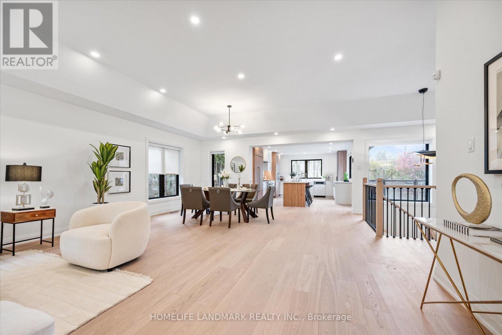 25 Sutcliffe Drive, Toronto, Ontario  M2K 2A5 - Photo 8 - C12664636