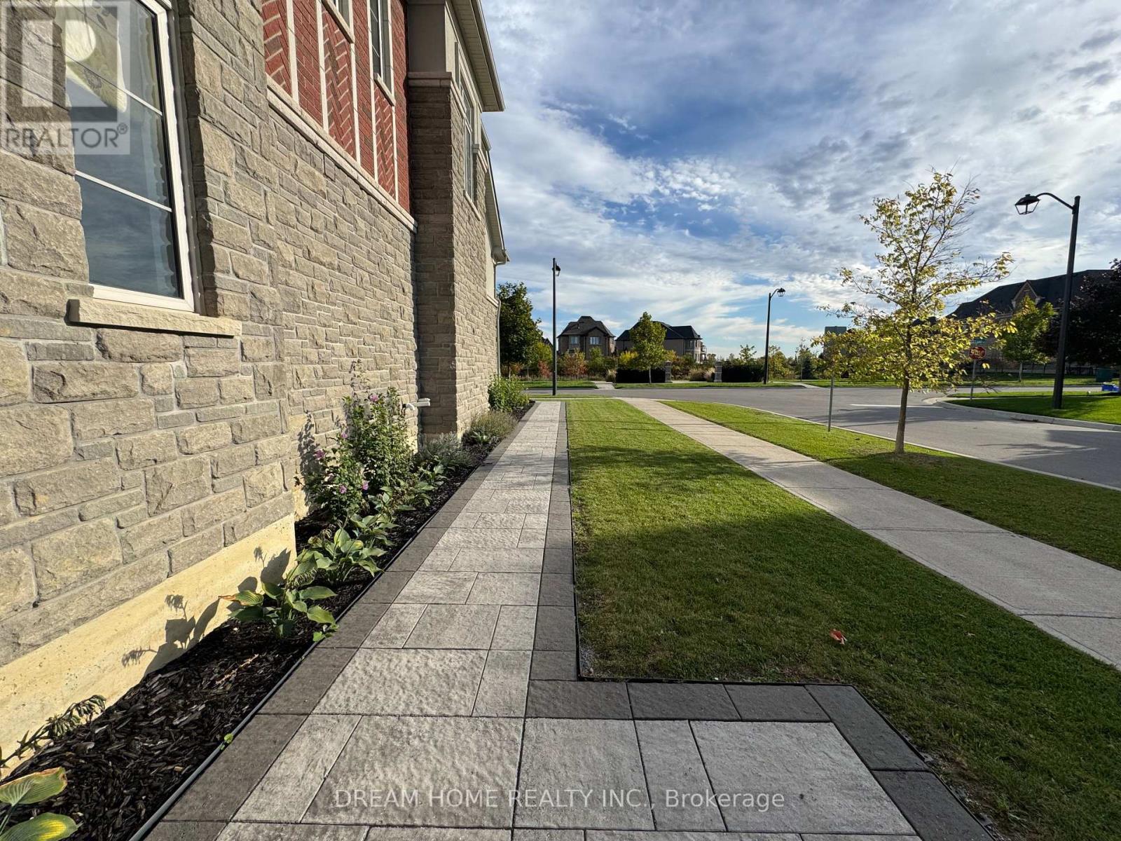 28 Larkin Avenue, King, Ontario  L7B 0N9 - Photo 16 - N12664644