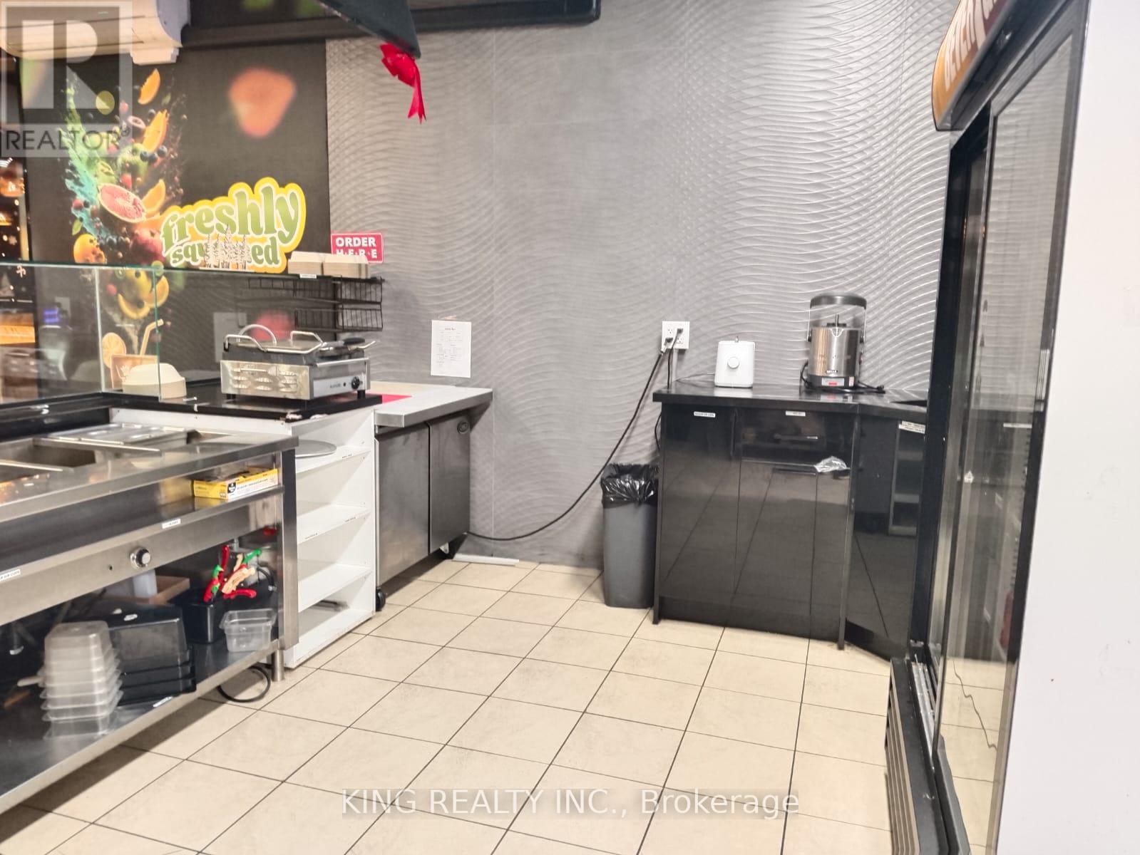 2372 Lake Shore Boulevard W, Toronto, Ontario  M8V 1B6 - Photo 10 - W12664650