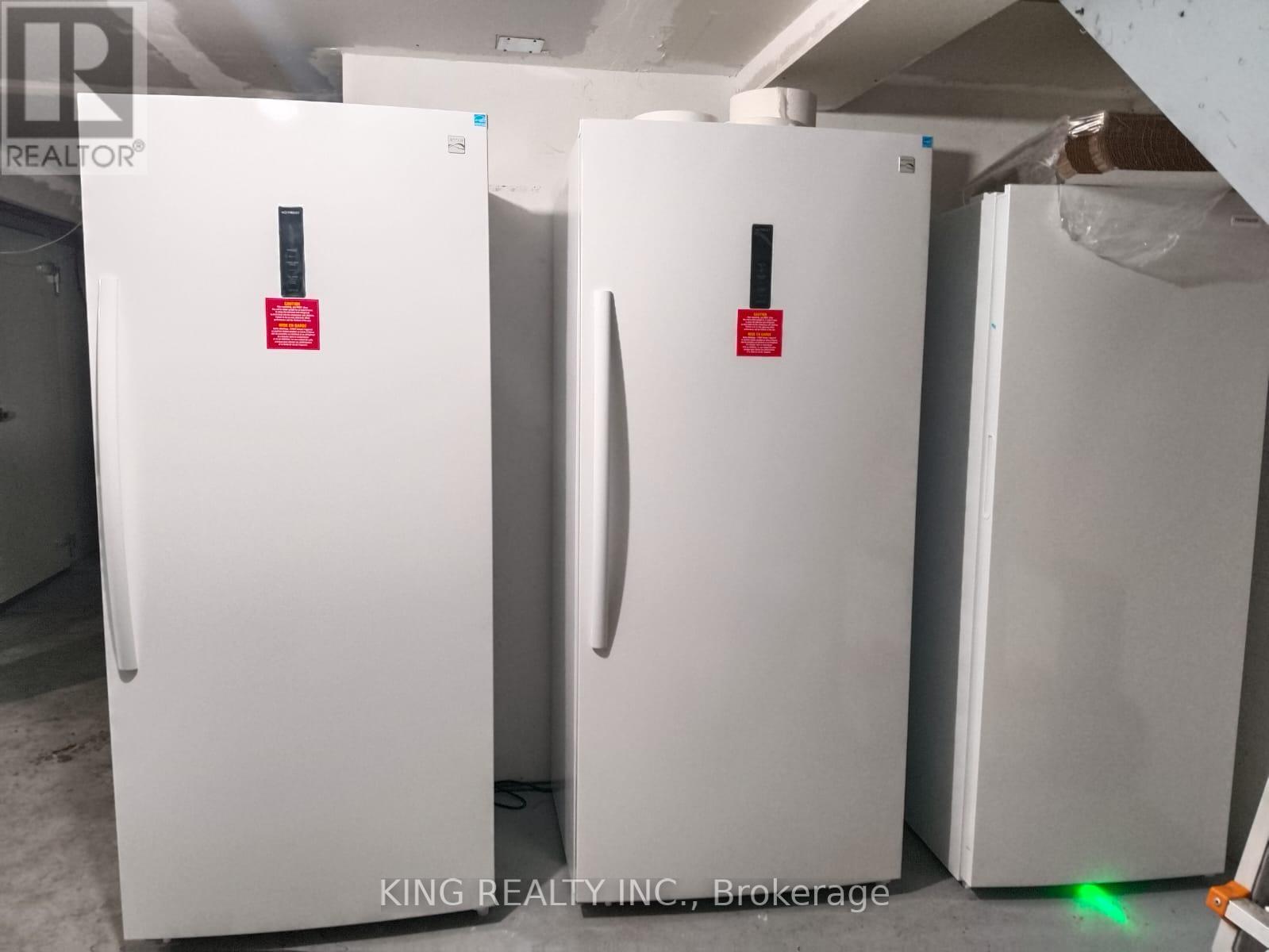 2372 Lake Shore Boulevard W, Toronto, Ontario  M8V 1B6 - Photo 11 - W12664650