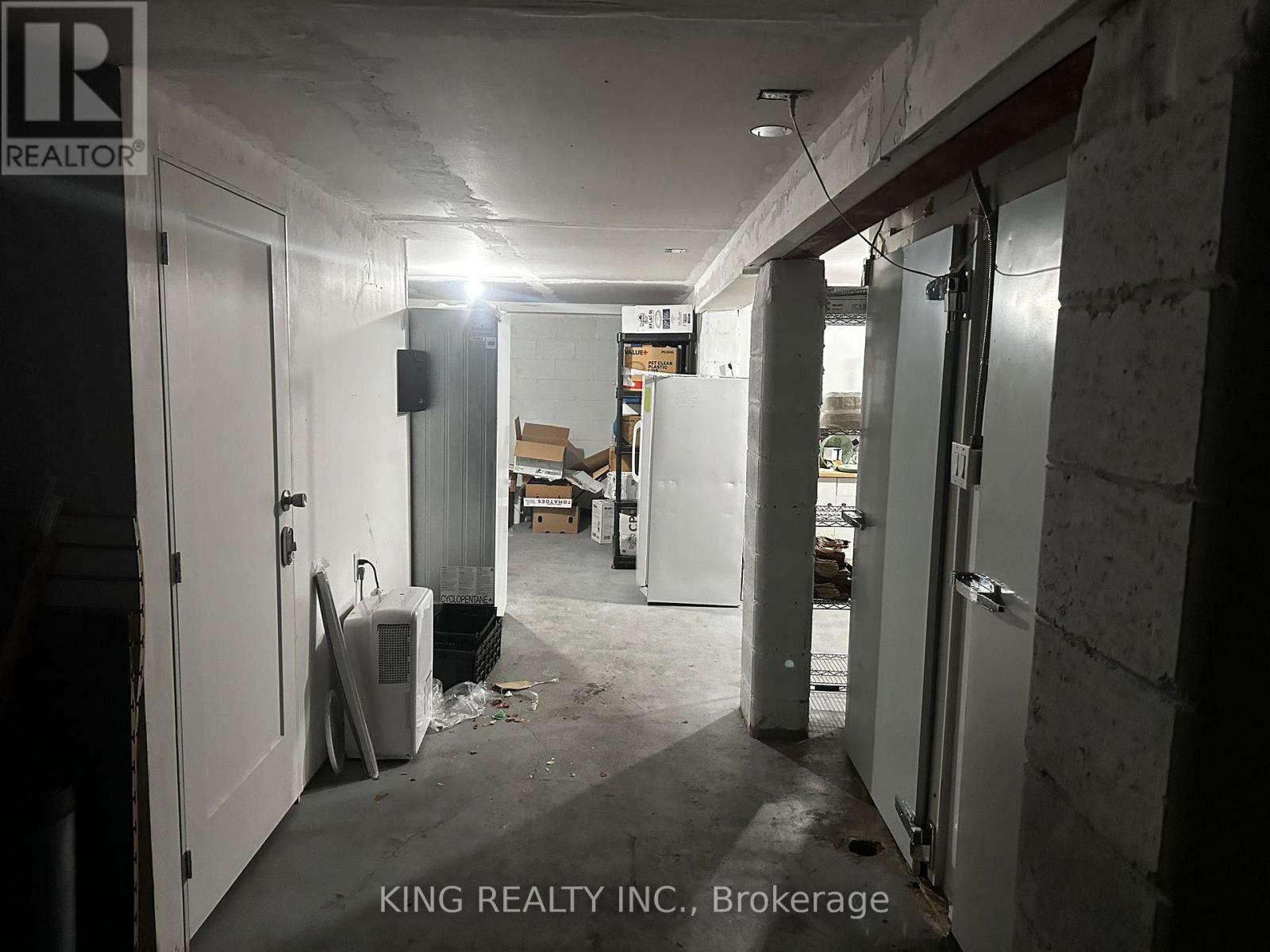 2372 Lake Shore Boulevard W, Toronto, Ontario  M8V 1B6 - Photo 18 - W12664650