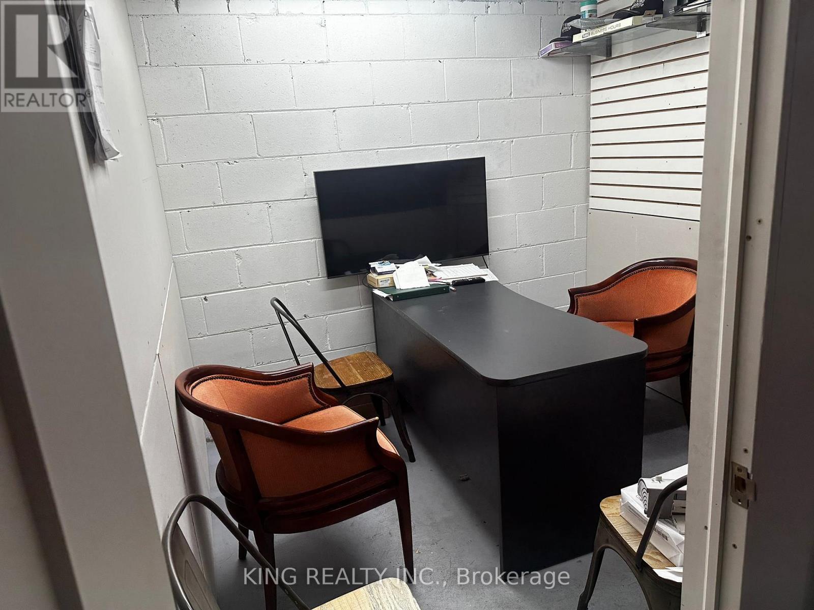 2372 Lake Shore Boulevard W, Toronto, Ontario  M8V 1B6 - Photo 21 - W12664650