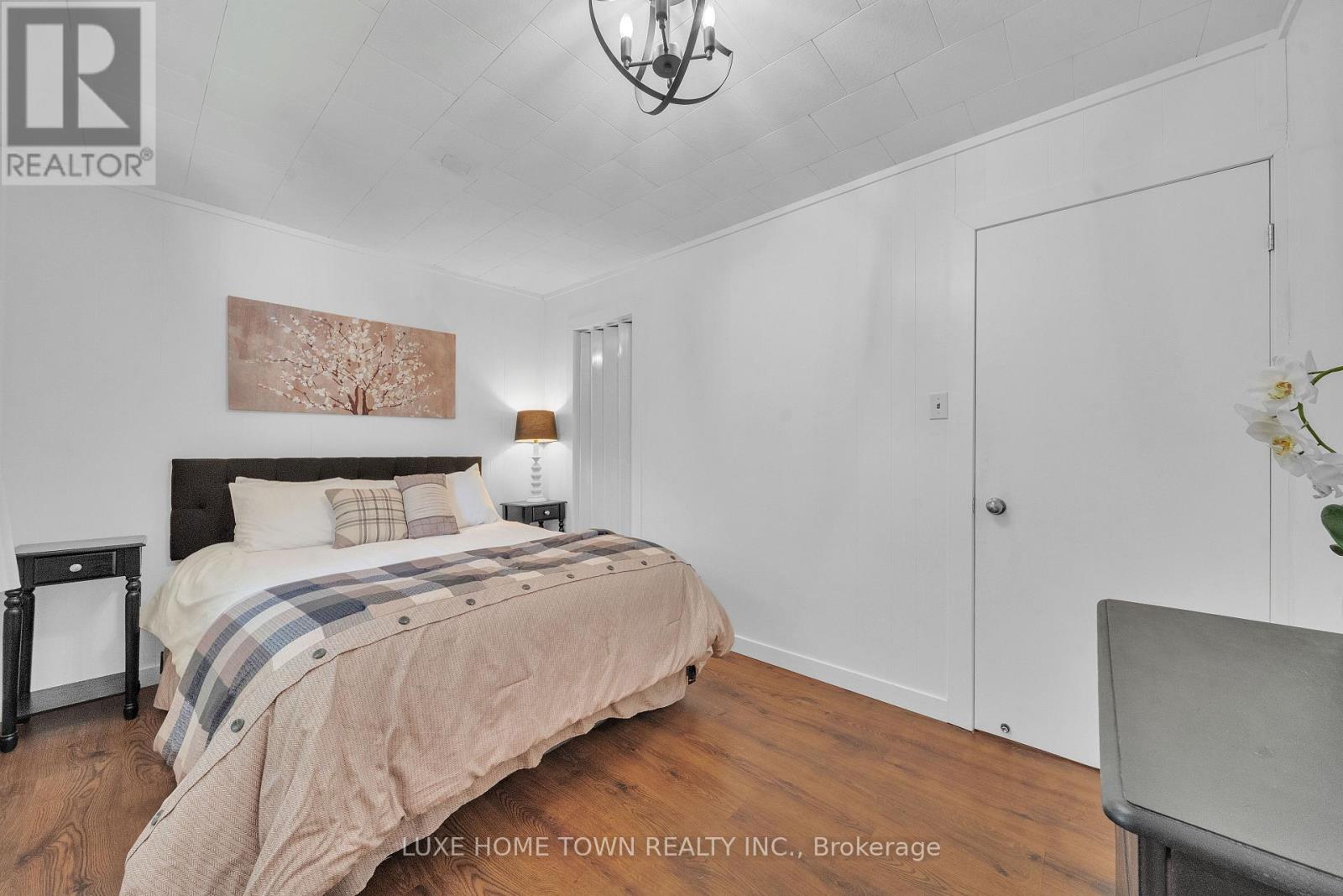 2 Birch Street, South Bruce Peninsula, Ontario  N0H 2G0 - Photo 28 - X12664632