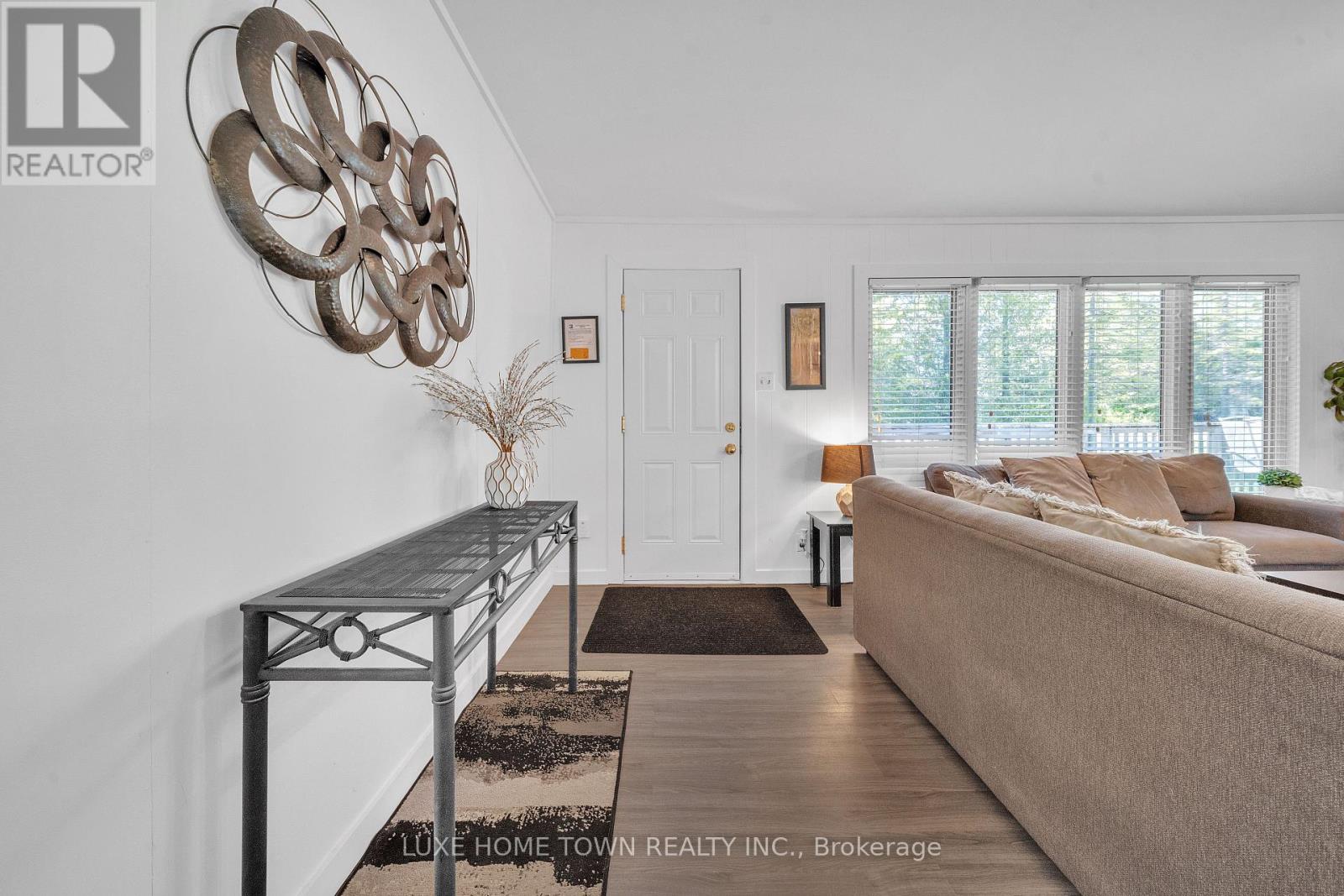 2 Birch Street, South Bruce Peninsula, Ontario  N0H 2G0 - Photo 9 - X12664632