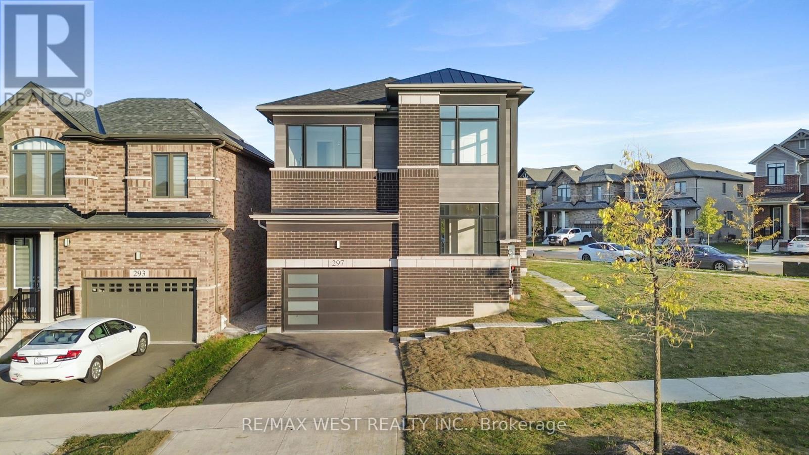 297 Bismark Drive, Cambridge, Ontario  N1S 0C6 - Photo 3 - X12664638