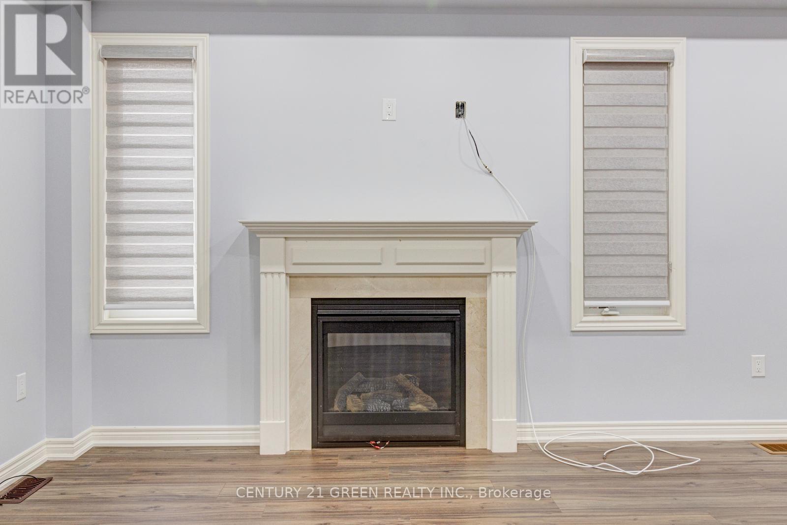 (Upper) - 300 Skinner Road, Hamilton, Ontario  L8B 1X2 - Photo 12 - X12664640