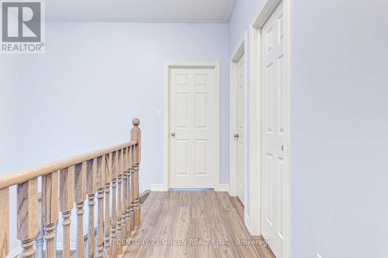 (Upper) - 300 Skinner Road, Hamilton, Ontario  L8B 1X2 - Photo 23 - X12664640