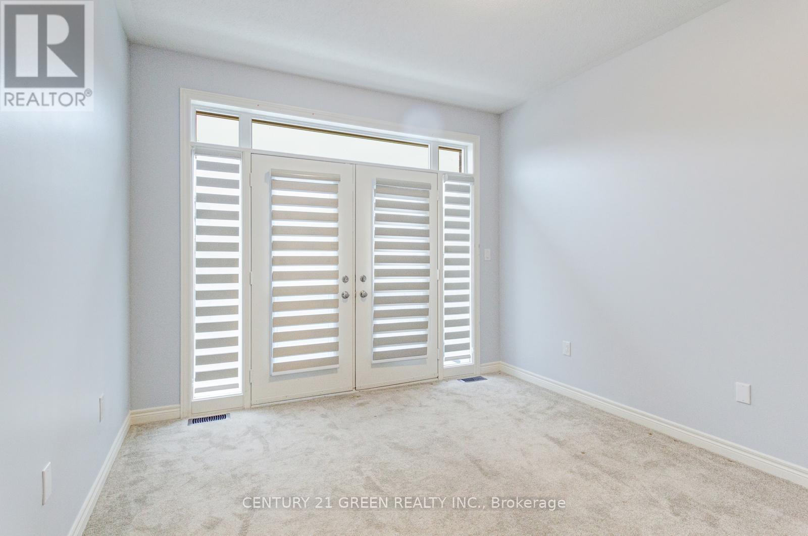 (Upper) - 300 Skinner Road, Hamilton, Ontario  L8B 1X2 - Photo 33 - X12664640