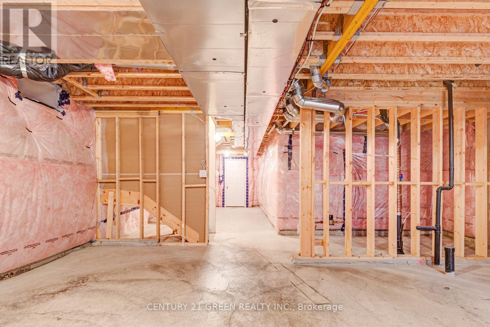 (Upper) - 300 Skinner Road, Hamilton, Ontario  L8B 1X2 - Photo 43 - X12664640