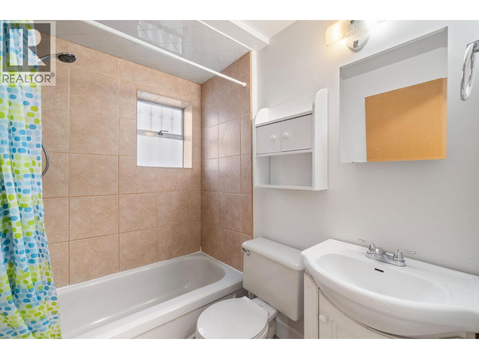 2611 Parker Street, Vancouver, British Columbia V5K 2T5 - Photo 13 - R3076191