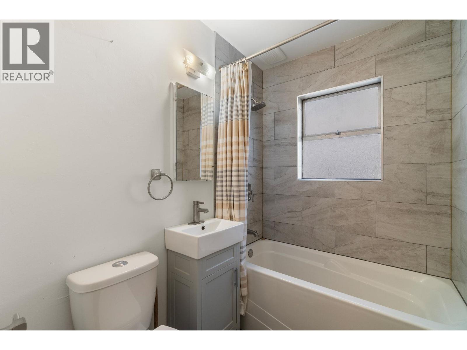 2611 Parker Street, Vancouver, British Columbia V5K 2T5 - Photo 7 - R3076191