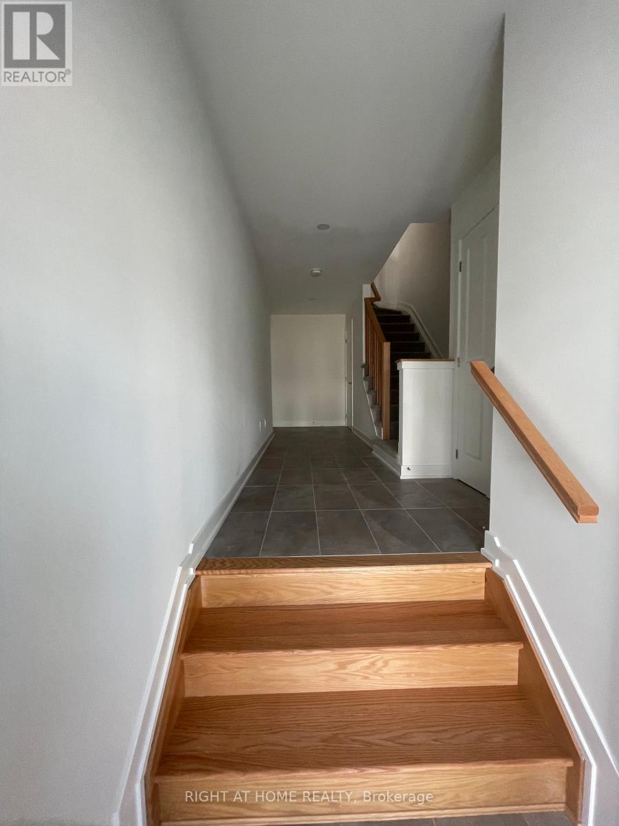 54 Arinto Place, Ottawa, Ontario  K2S 2R7 - Photo 2 - X12664654