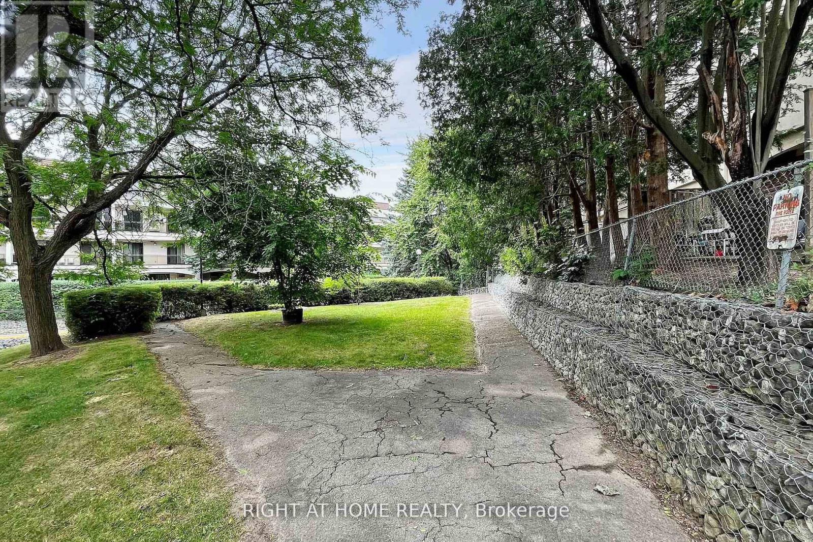 22 - 25 Pebble Byway, Toronto, Ontario  M2H 3J6 - Photo 37 - C12664670