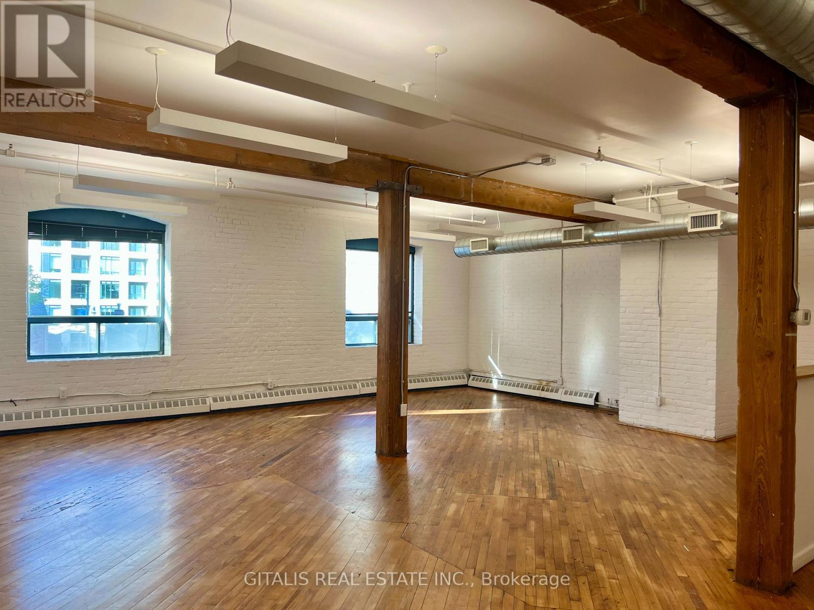 302 - 20 Maud Street, Toronto, Ontario  M5V 2M5 - Photo 1 - C12664700