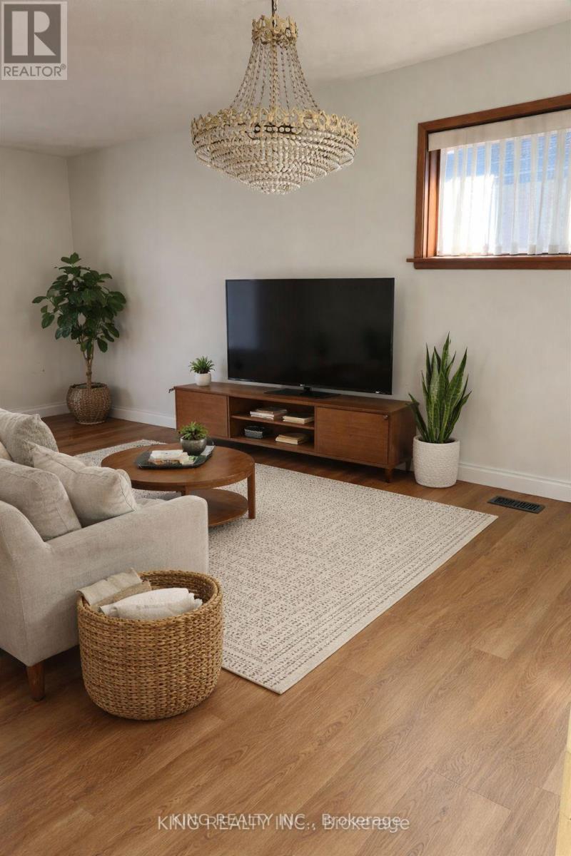 215 Sloane Avenue, Toronto, Ontario  M4A 2C5 - Photo 2 - C12664708